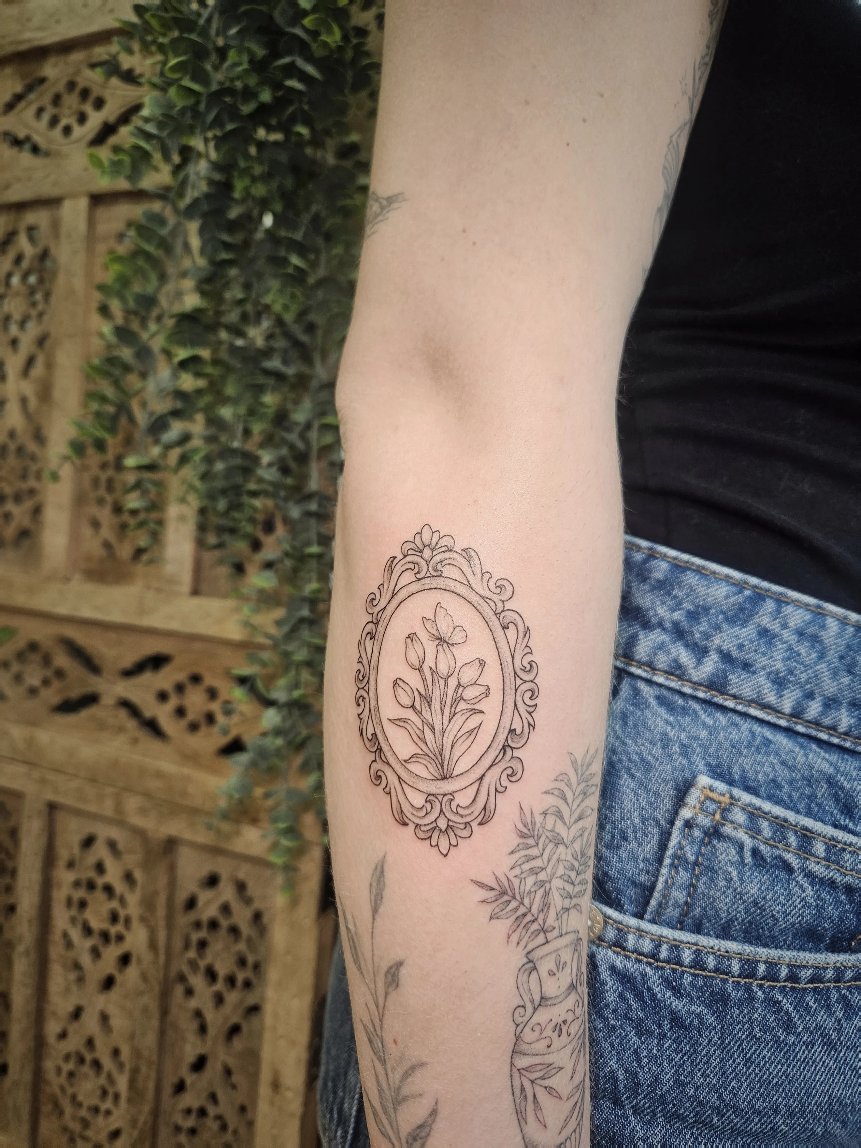 Tattoo 4 – White Pearl Ink